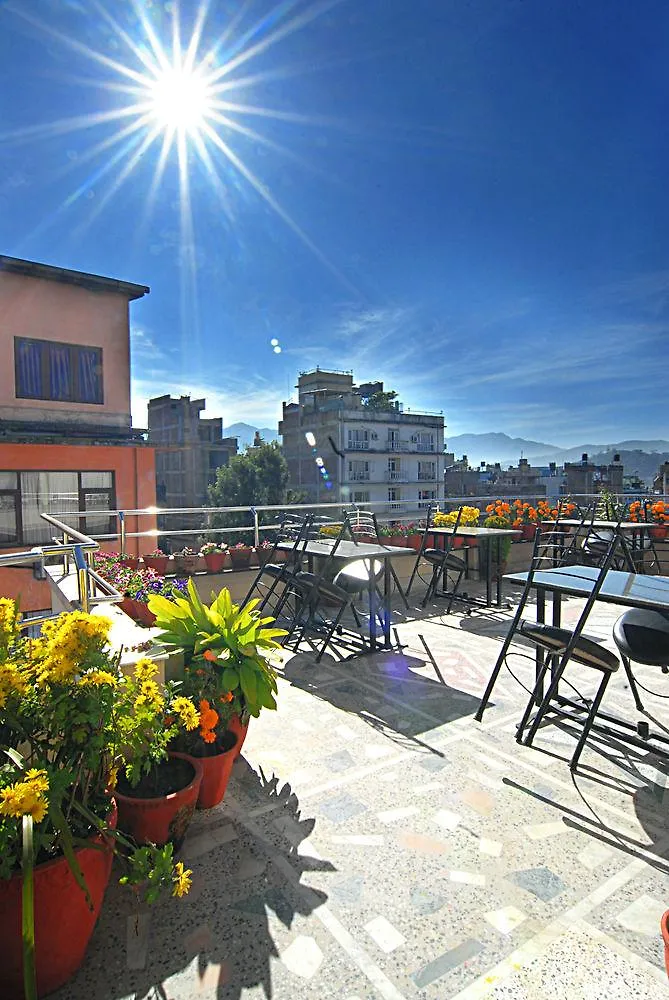 Thamel Grand Hotel Kathmandu 3*,