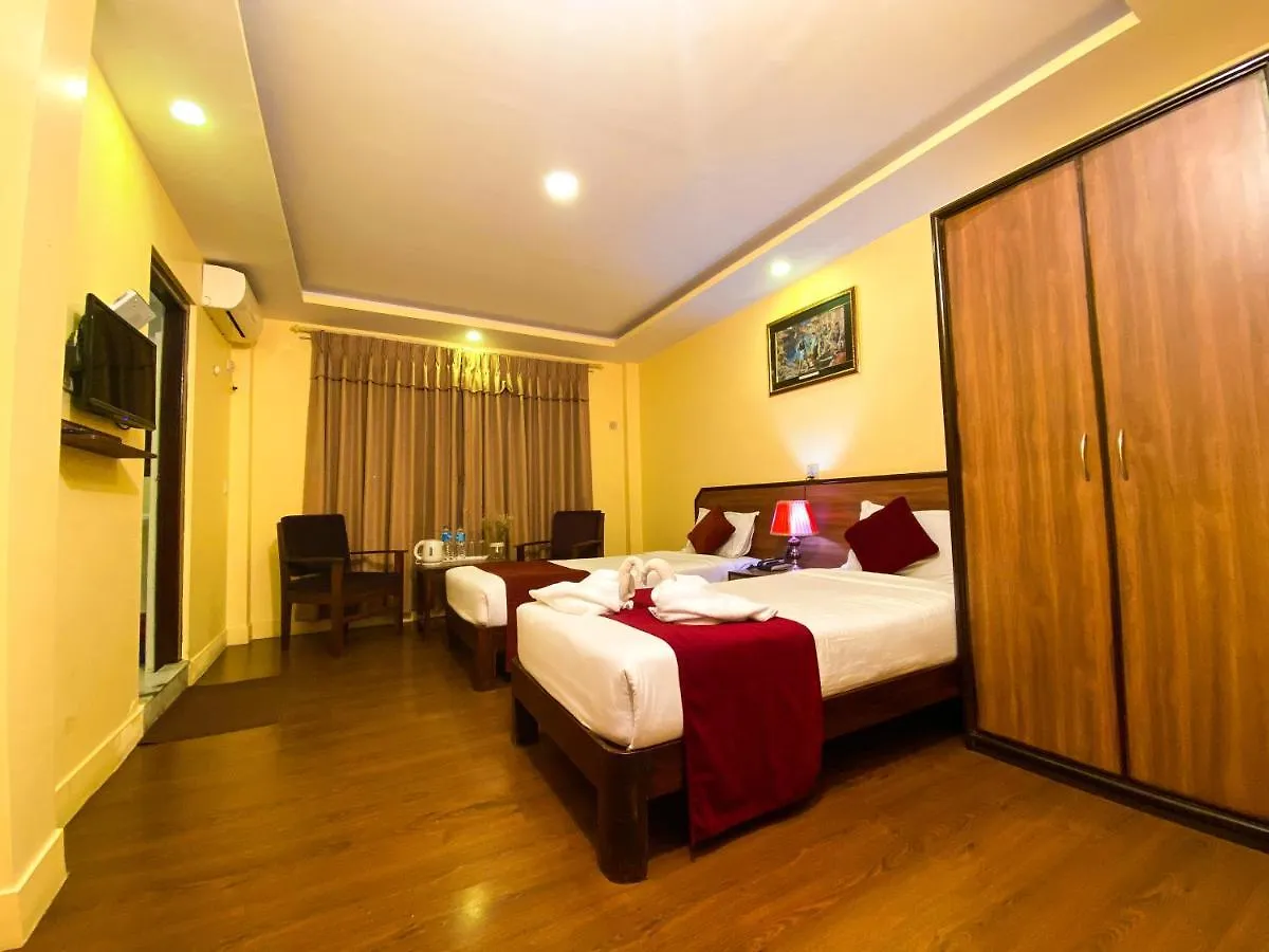 Thamel Grand Hotel Kathmandu 3*,